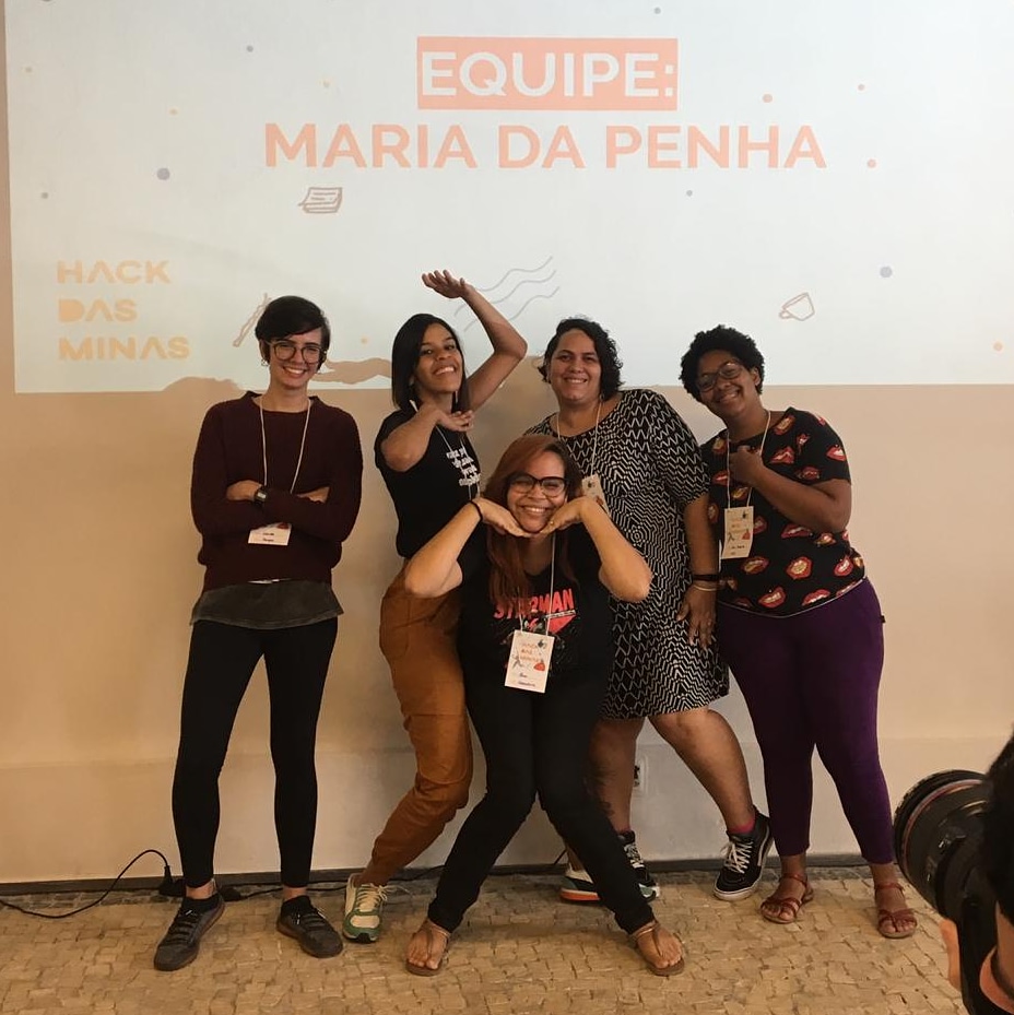 LC no Hack das Minas Grupo de estudantes formado por mulheres venceu Hack das Minas no Porto Digital.